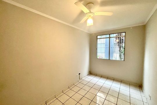 Sala de apartamento para alugar com 2 quartos, 53m² em Jardim Gonzaga, São Paulo