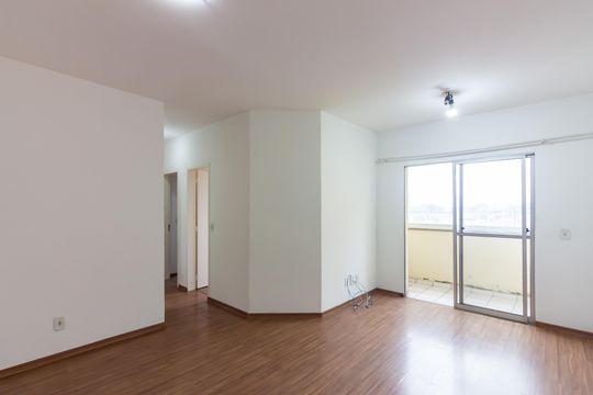 Apartamento para alugar com 3 quartos, 73m² em Piratininga, Osasco