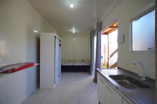 Sala/Cozinha de kitnet/studio para alugar com 1 quarto, 15m² em Balneario, Florianópolis