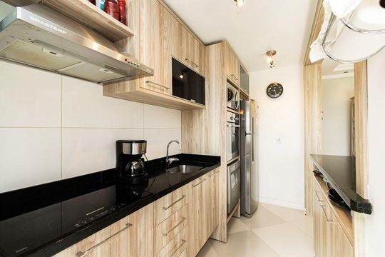 Cozinha de apartamento à venda com 3 quartos, 72m² em Jardim Carvalho, Porto Alegre