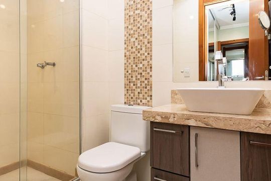 Banheiro de apartamento à venda com 3 quartos, 72m² em Jardim Carvalho, Porto Alegre
