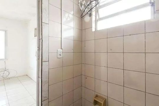 Banheiro de apartamento para alugar com 1 quarto, 45m² em Mathias Velho, Canoas
