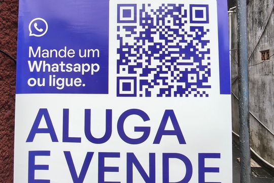 Placa de casa de condomínio para alugar com 1 quarto, 75m² em Taquara, Rio de Janeiro