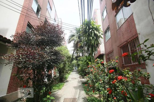 Apartamento à venda com 2 quartos, 56m² em Taquara, Rio de Janeiro