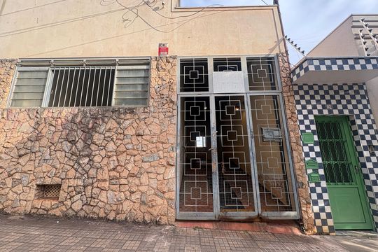 Fachada de casa para alugar com 4 quartos, 160m² em Centro, Ribeirão Preto