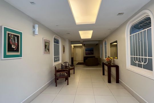 Hall de entrada de apartamento para alugar com 2 quartos, 135m² em Boqueirão, Santos