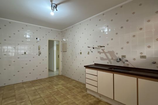 Cozinha de apartamento para alugar com 2 quartos, 135m² em Boqueirão, Santos