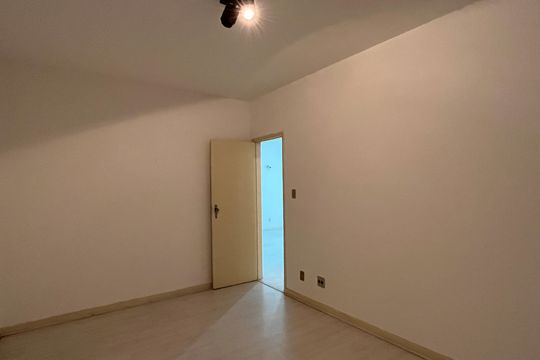 Quarto de apartamento para alugar com 2 quartos, 135m² em Boqueirão, Santos