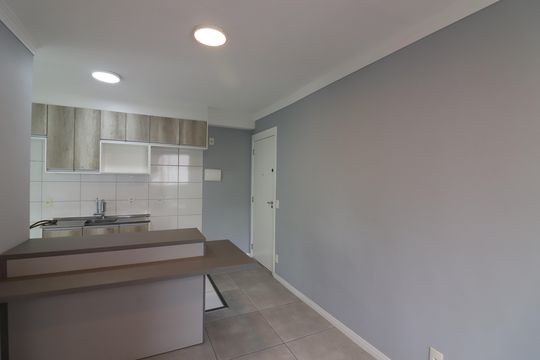 Sala  de apartamento para alugar com 2 quartos, 44m² em Jardim Sao Saverio, São Bernardo do Campo