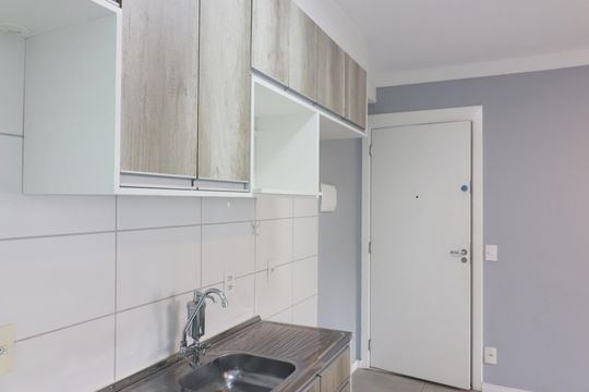 Cozinha  de apartamento para alugar com 2 quartos, 44m² em Jardim Sao Saverio, São Bernardo do Campo