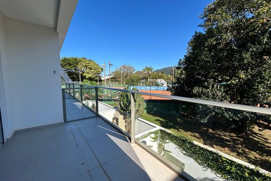 Varanda de casa para alugar com 3 quartos, 140m² em Lagoa da Conceição, Florianópolis