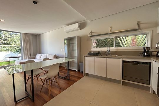 Cozinha de casa para alugar com 3 quartos, 140m² em Lagoa da Conceição, Florianópolis