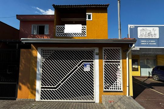 Fachada de casa para alugar com 2 quartos, 110m² em Parque Oratório, Santo André
