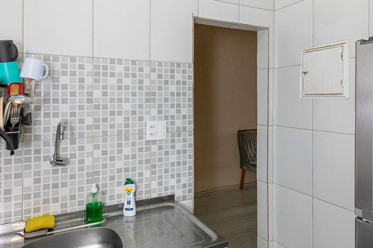 Cozinha de apartamento à venda com 1 quarto, 50m² em Brás de Pina, Rio de Janeiro