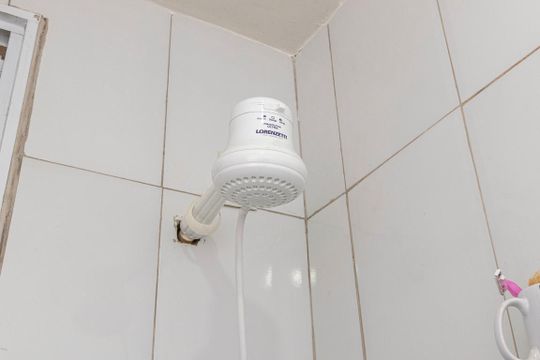 Banheiro de apartamento à venda com 1 quarto, 50m² em Brás de Pina, Rio de Janeiro
