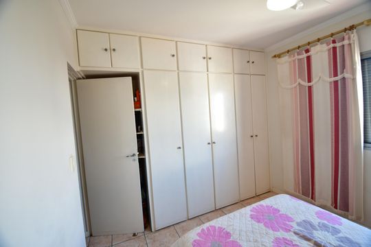Quarto de apartamento para alugar com 1 quarto, 63m² em Centro, Campinas