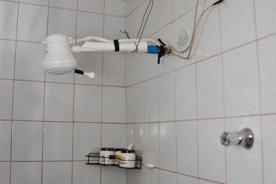 Detalhe - Banheiro Social de casa para alugar com 2 quartos, 180m² em Jardim Iris, São Paulo