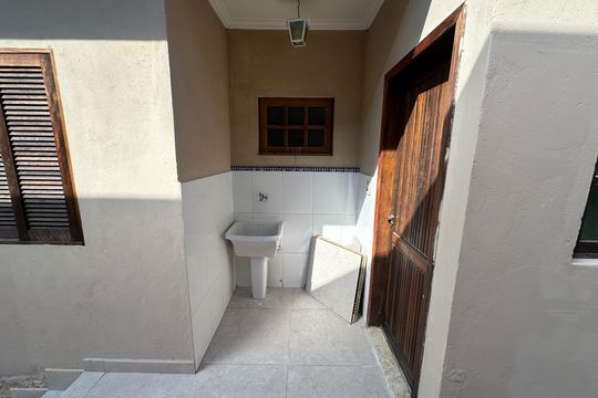 Área de Serviço de casa para alugar com 3 quartos, 150m² em Loteamento Villa Branca, Jacareí