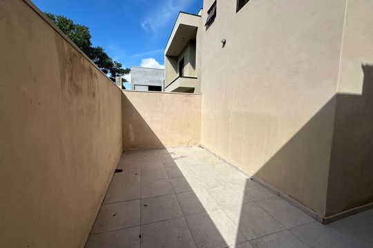 Casa para alugar com 3 quartos, 150m² em Loteamento Villa Branca, Jacareí