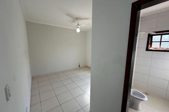 Suíte de casa para alugar com 3 quartos, 150m² em Loteamento Villa Branca, Jacareí