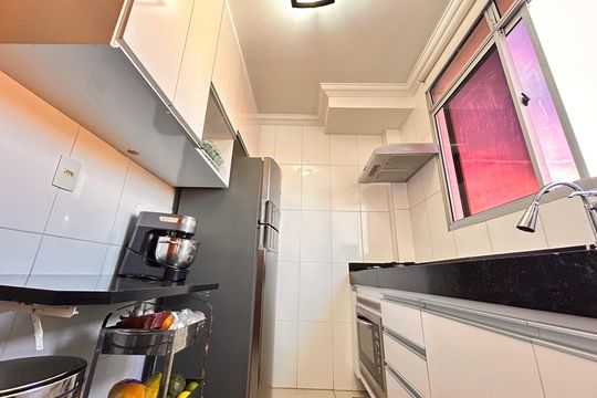 Apartamento à venda com 2 quartos, 105m² em Pedra Azul, Contagem