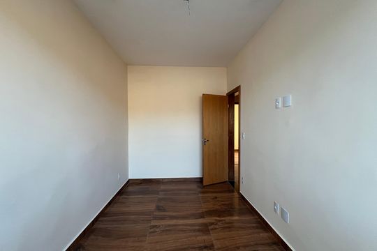 Casa à venda com 3 quartos, 130m² em Copacabana, Belo Horizonte