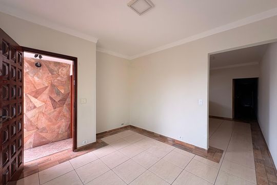 Casa à venda com 2 quartos, 125m² em Jardim Santo André, Santo André