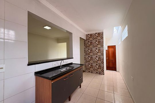 Cozinha de casa à venda com 2 quartos, 125m² em Jardim Santo André, Santo André