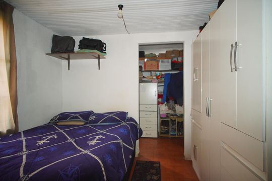 Suíte de casa à venda com 2 quartos, 299m² em Jardim Sabará, Porto Alegre