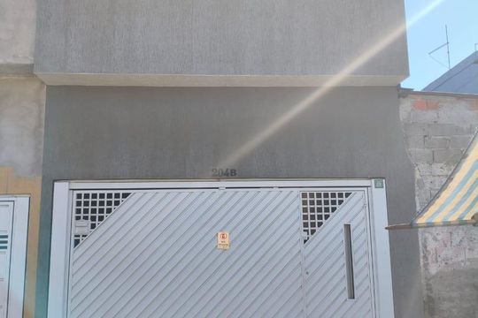 Fachada de casa à venda com 3 quartos, 98m² em Vila Jacuí, São Paulo