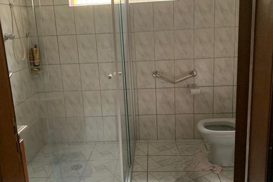 Banheiro de casa à venda com 3 quartos, 168m² em Vila Mariza, São Bernardo do Campo