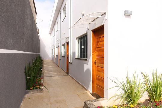 Área comum de casa de condomínio para alugar com 2 quartos, 70m² em Jardim Lucinda, São Paulo