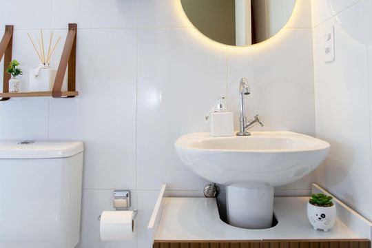 Banheiro de apartamento à venda com 2 quartos, 49m² em Centro, Diadema