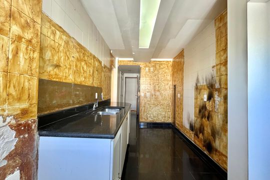 Cozinha de apartamento à venda com 3 quartos, 169m² em Vila Mascote, São Paulo