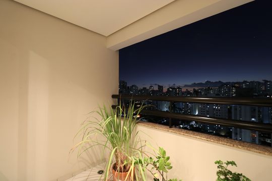 Varanda de apartamento à venda com 2 quartos, 68m² em Pompeia, São Paulo