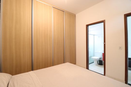 Quarto 1 - Suíte de casa para alugar com 2 quartos, 110m² em Jardim Europa, Uberlândia
