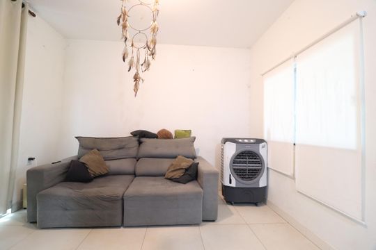 Sala de casa para alugar com 2 quartos, 110m² em Jardim Europa, Uberlândia
