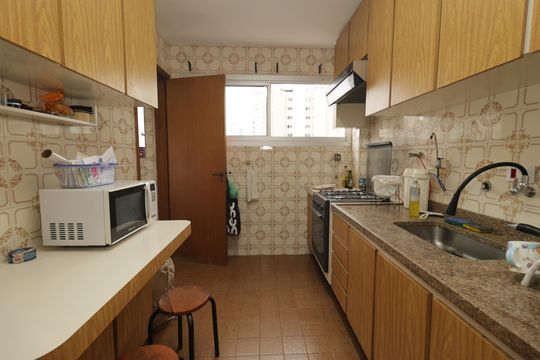 Cozinha de apartamento à venda com 2 quartos, 73m² em Bosque da Saúde, São Paulo