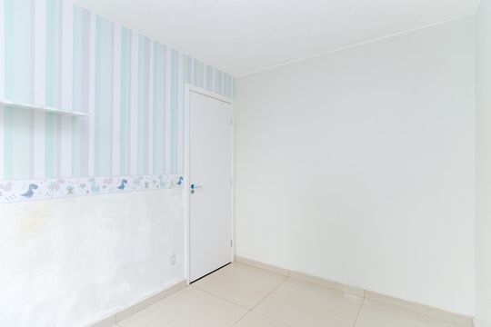 Quarto 1  de apartamento para alugar com 2 quartos, 45m² em Jardim Ansalca, Guarulhos