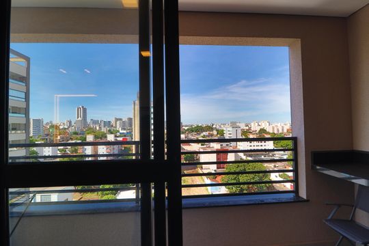 Sacada de kitnet/studio para alugar com 1 quarto, 40m² em Saraiva, Uberlândia
