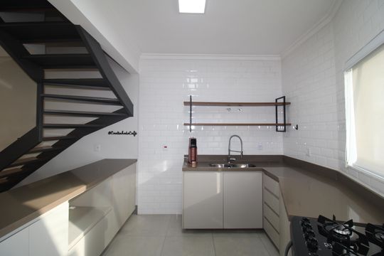 Sala / Cozinha de casa à venda com 2 quartos, 120m² em Parque Sao Domingos, São Paulo