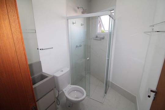 Banheiro de casa à venda com 2 quartos, 120m² em Parque Sao Domingos, São Paulo