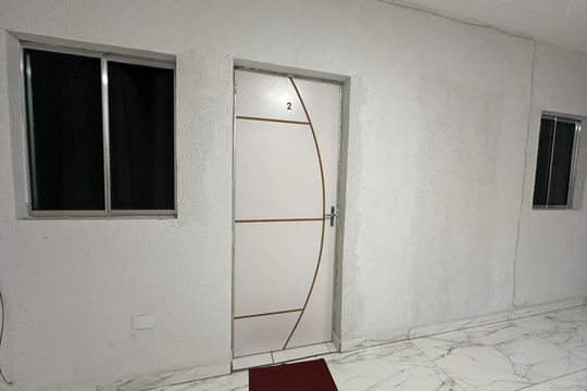 Entrada de casa para alugar com 1 quarto, 38m² em Parque Viana, Barueri
