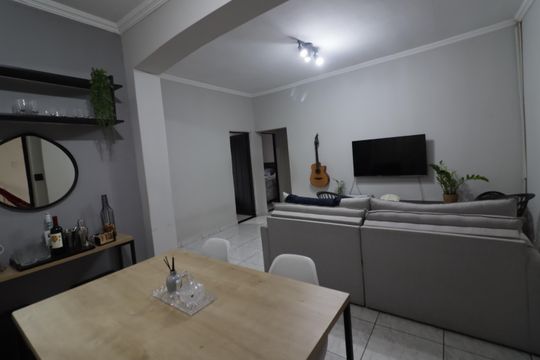 Casa à venda com 3 quartos, 380m² em Iapi, Osasco