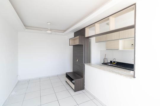 Sala de apartamento para alugar com 2 quartos, 44m² em Campo Grande, Rio de Janeiro