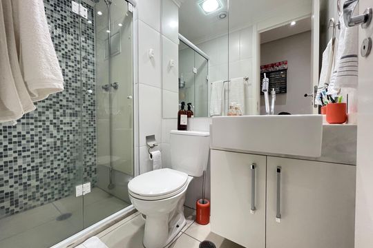 Banheiro de apartamento à venda com 2 quartos, 45m² em Jaguaré, São Paulo