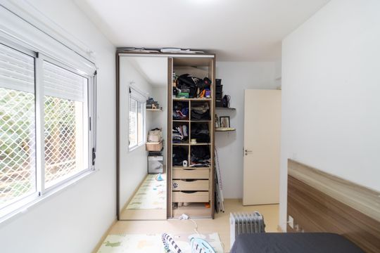 Quarto 2 de apartamento à venda com 3 quartos, 85m² em Santo Antônio, Porto Alegre