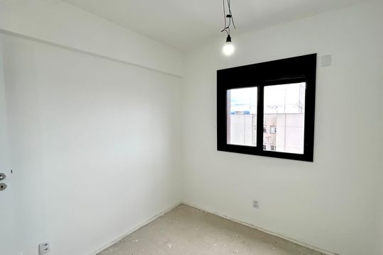 Quarto 1 de apartamento à venda com 2 quartos, 83m² em Jardim Flor da Montanha, Guarulhos
