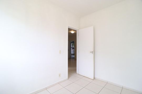 Quarto 2 de apartamento para alugar com 2 quartos, 50m² em Shopping Park, Uberlândia