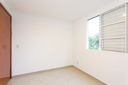 Quarto 1 de apartamento à venda com 2 quartos, 57m² em Conjunto Residencial José Bonifácio, São Paulo